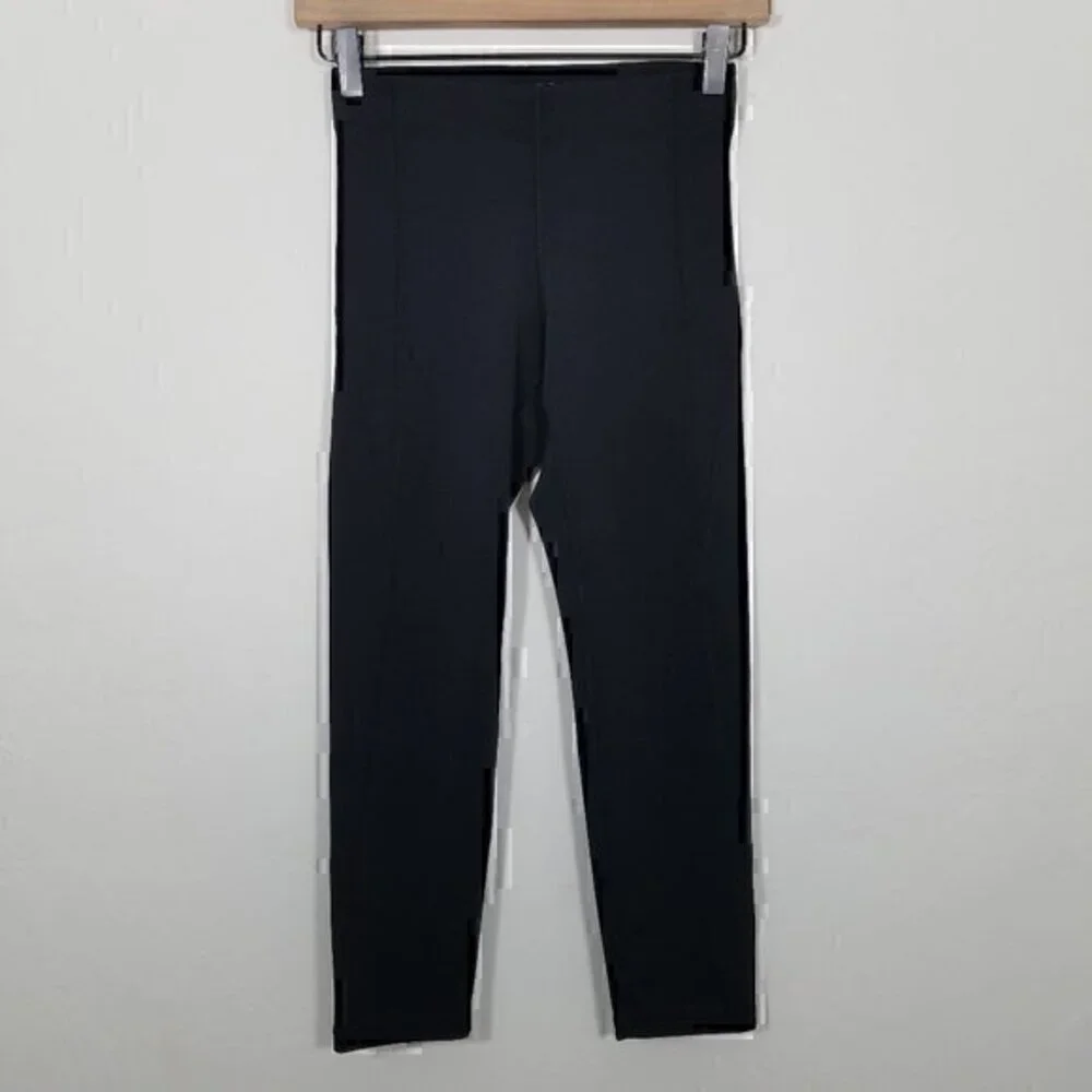 IVY PARK Crop Legging Size XS